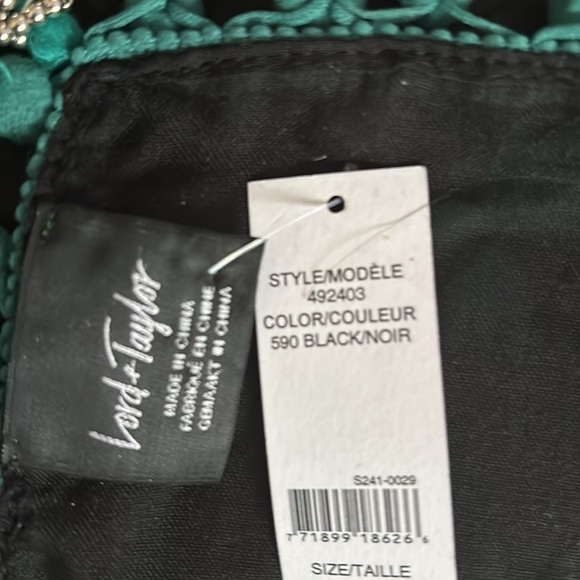 Black Scarf with Green Palm Tree Pattern - Picture 5 of 13